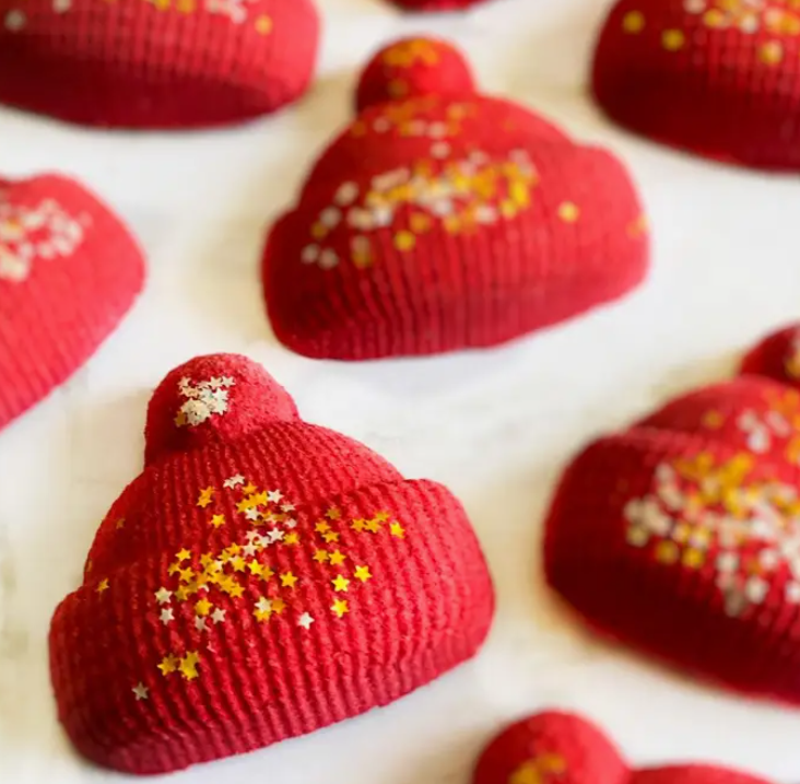 Sweater Weather Beanie Bath Bomb